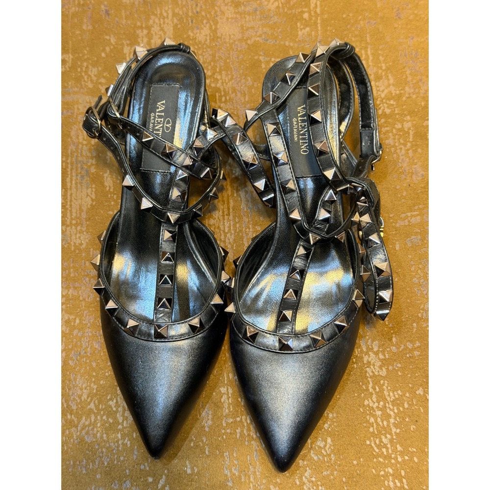 Valentino Garavani Rockstud Black Leather Kitten Heel Pumps Strappy Studded 37